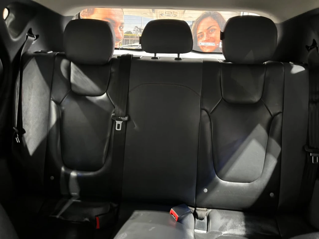imagen 0 de vehiculo con id 2213
